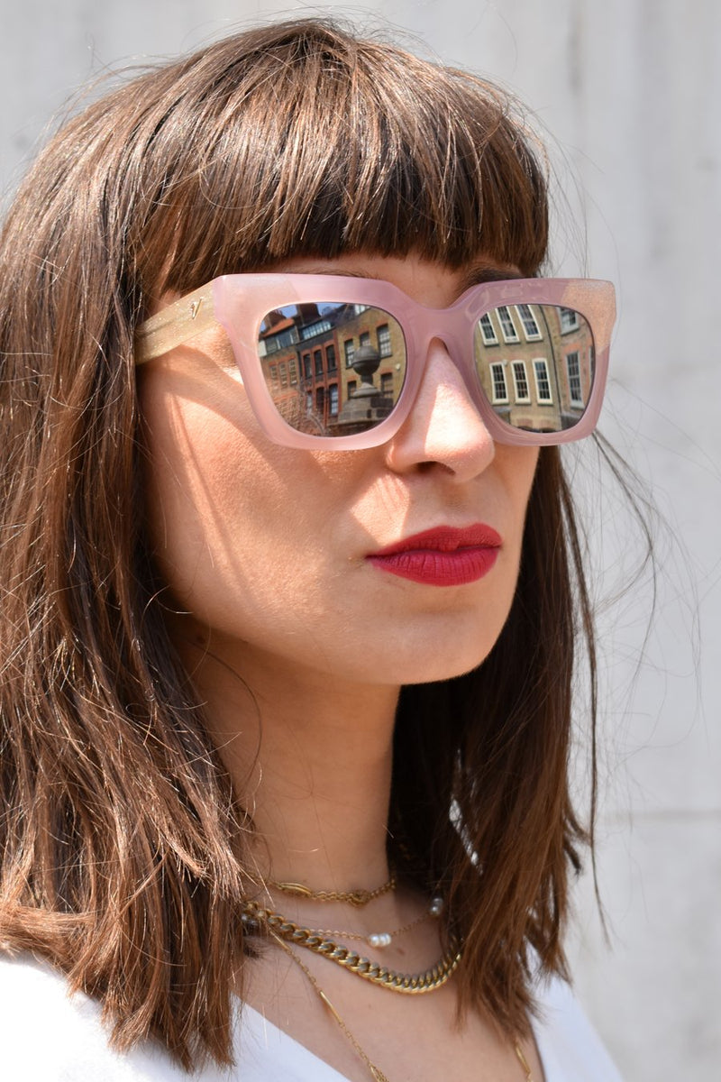 How to dress for the heat