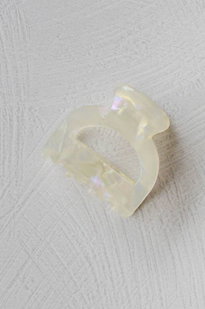 Tiepology Eco Pouch Ivory Pearl Claw Clip