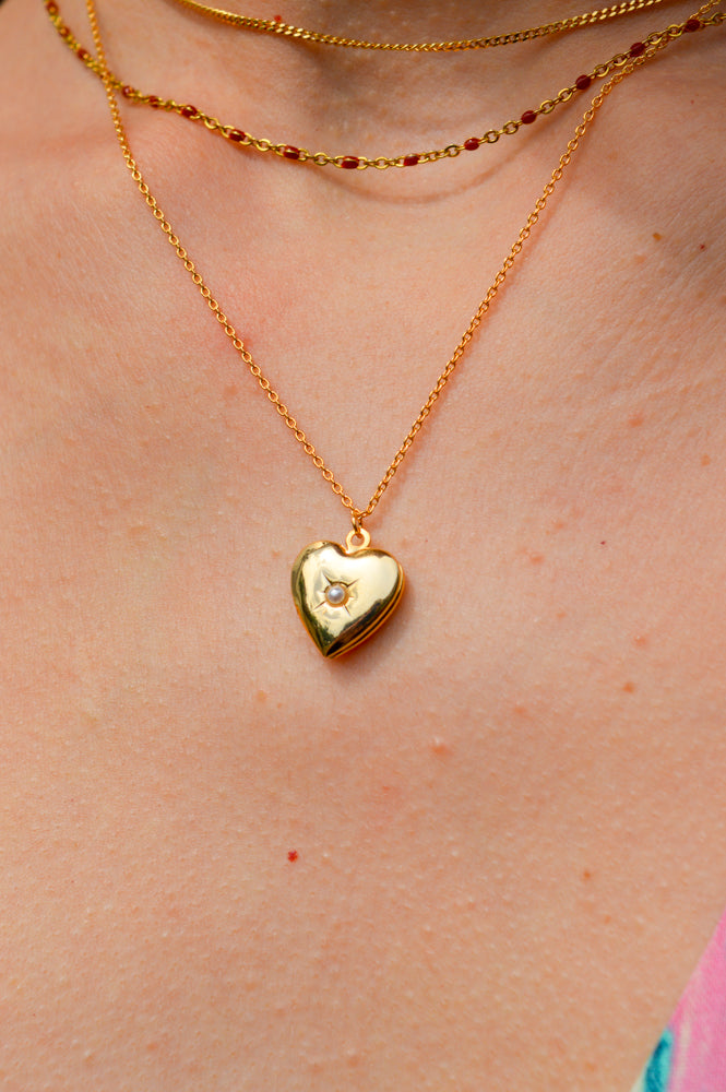 Heart Locket With Pearl necklace - The Mercantile London
