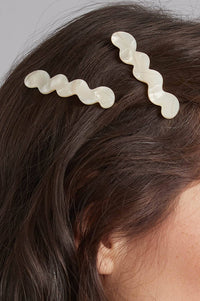 Tiepology Wave Cream Cheese Hair Slide Set - The Mercantile London