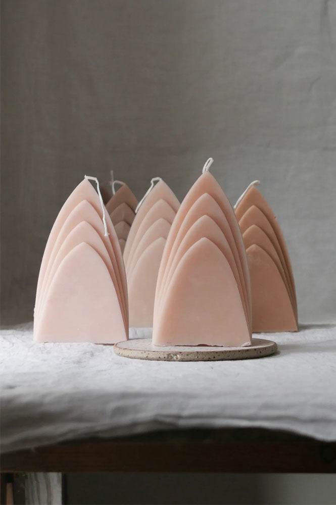Sanne Hop Beeswax Blush Pink Arch Candle