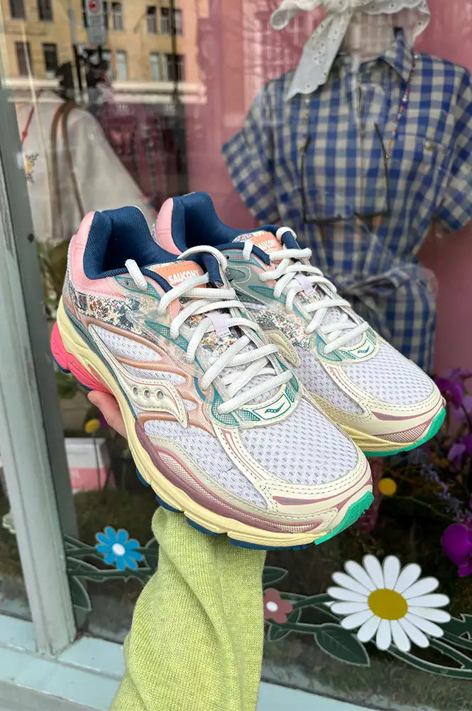 Saucony Progrid Omni 9 Blossom Blue Trainers - The Mercantile London