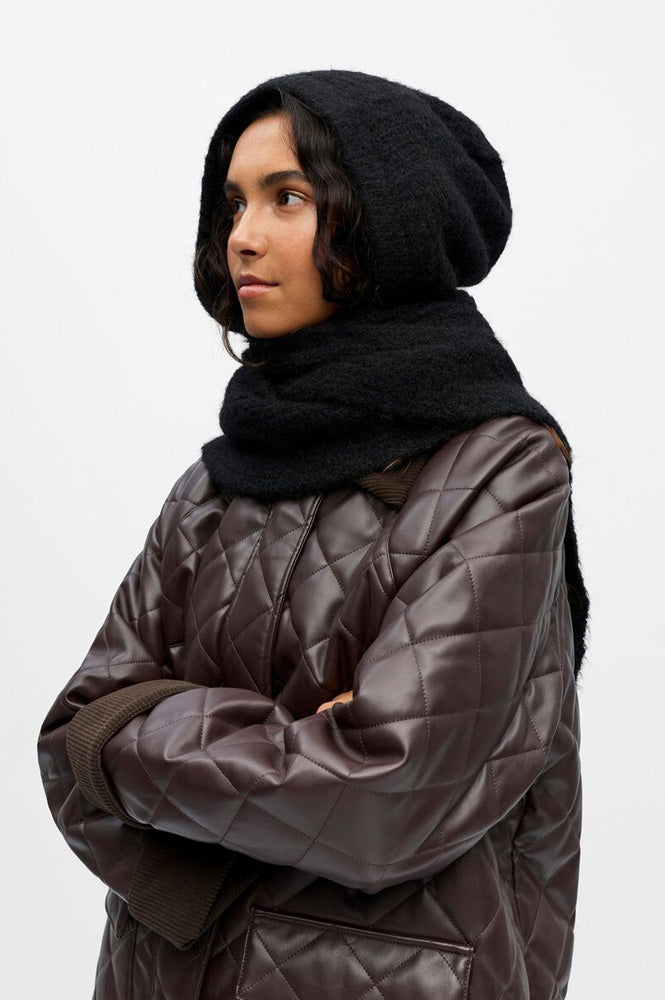 Object Milu Black Scarf Balaclava