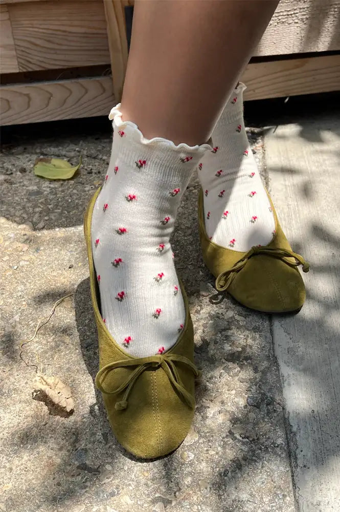 Le Bon Shoppe Cream Petal Ruffle Hugger Socks