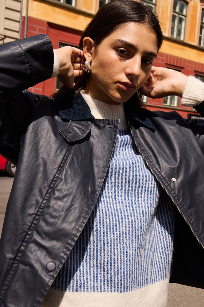 ICHI Ganilo Navy Jacket - The Mercantile London