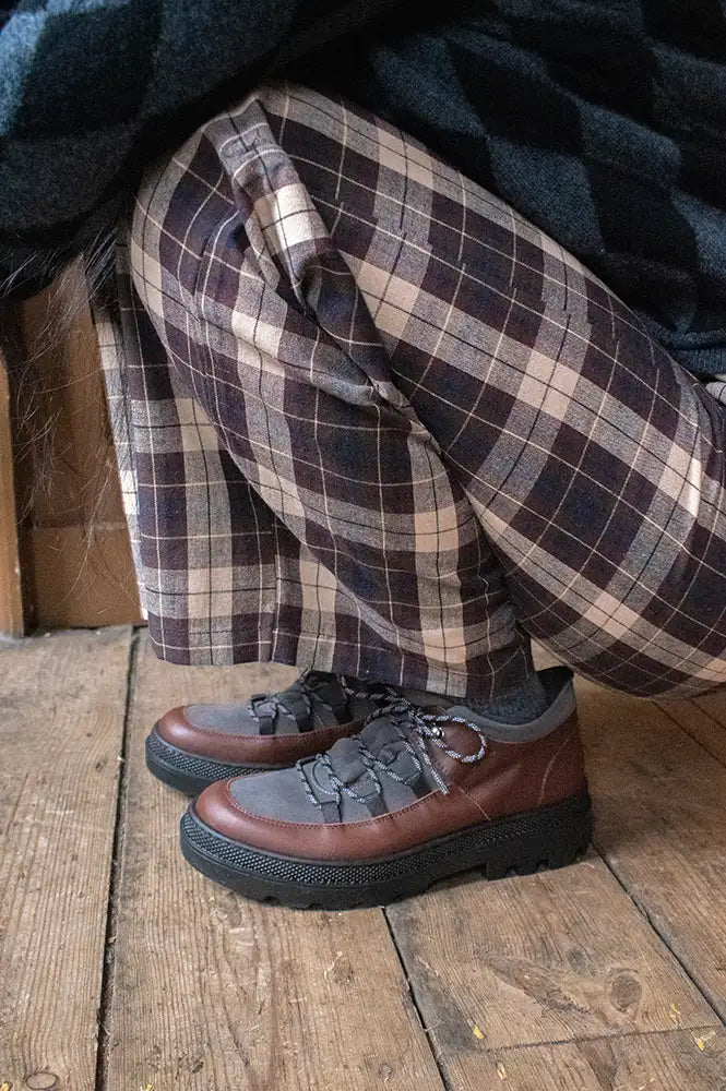 Naguisa Abra Black & Brown Check Low Boots