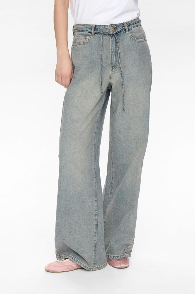 Numph Brooklyn HR Light Tinted Blue Wide Denim Jeans