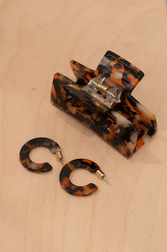 B.M.L Hortense Resin Orange/Black Hair Claw - The Mercantile London