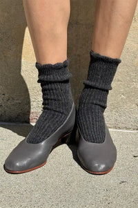 Le Bon Shoppe Linen Scallop Charcoal Socks