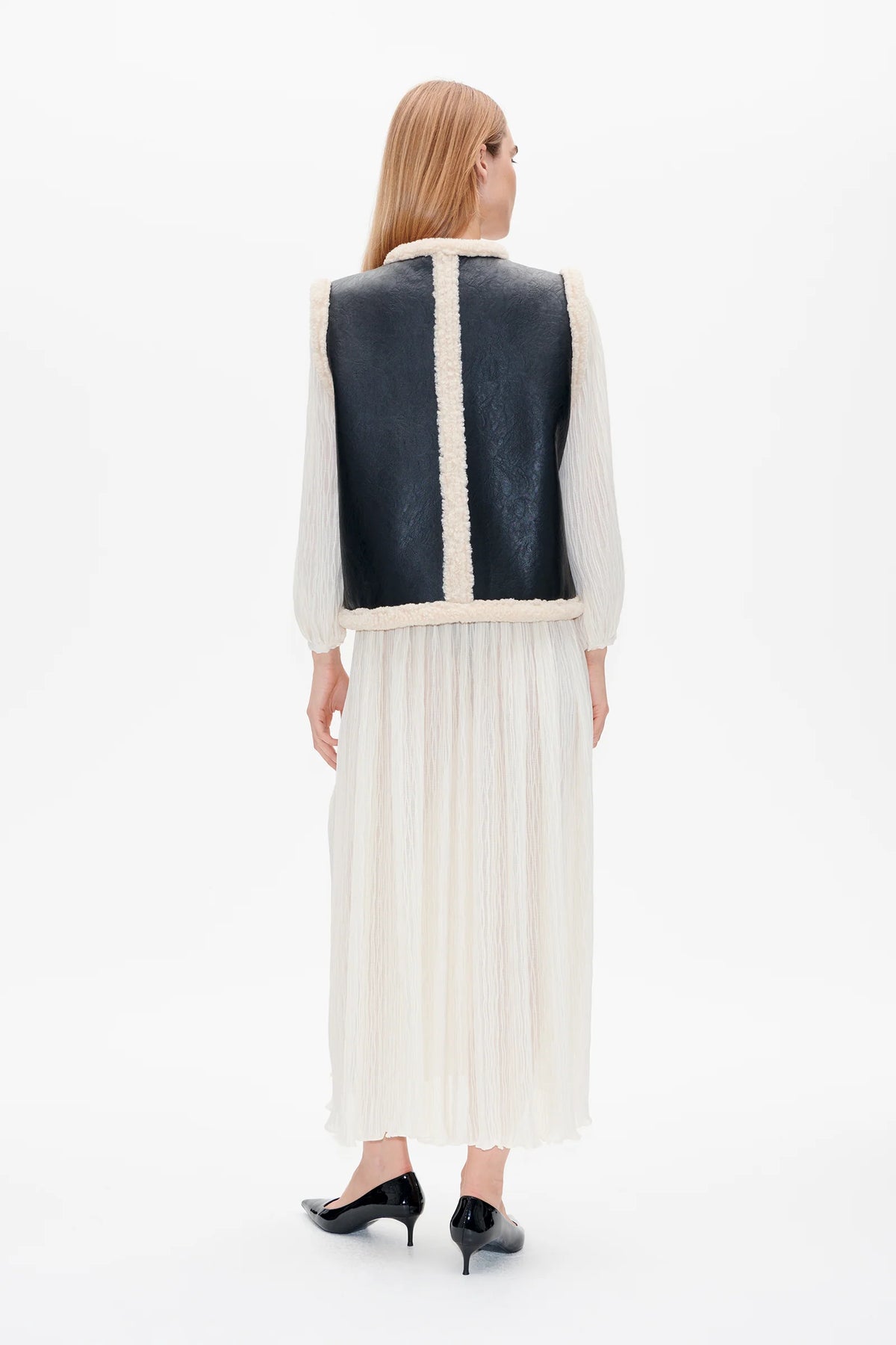 Baum Und Pferdgarten Bellis Black Vest - The Mercantile London