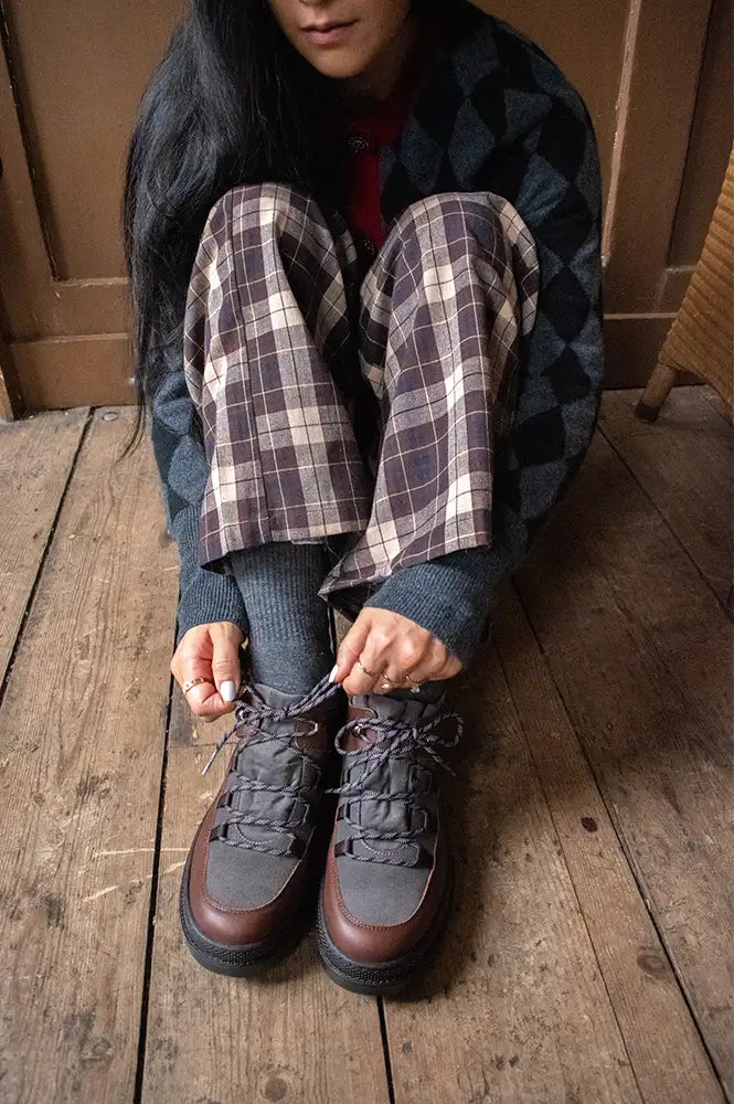 Naguisa Abra Black & Brown Check Low Boots