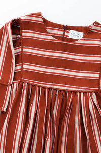 Projektityyny Cacao Berry Pop Striped Dress