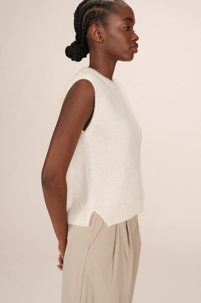 Grace & Mila Say Ecru Sleeveless Sweater - The Mercantile London