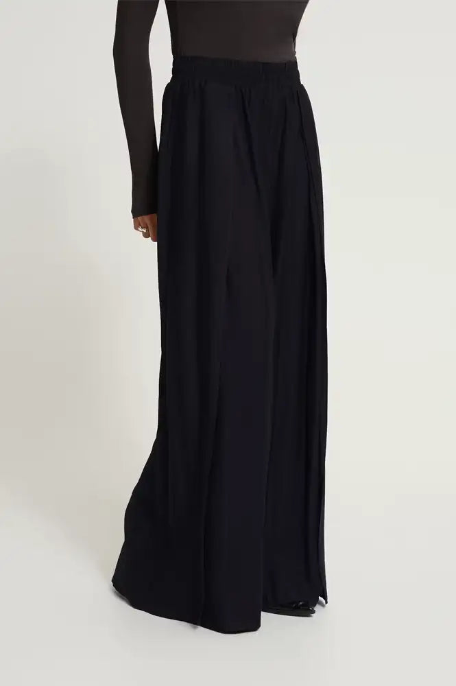 ICHI Ginne Black Pleated Trousers - The Mercantile London