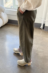 Le Bon Shoppe Arc Olive Pants