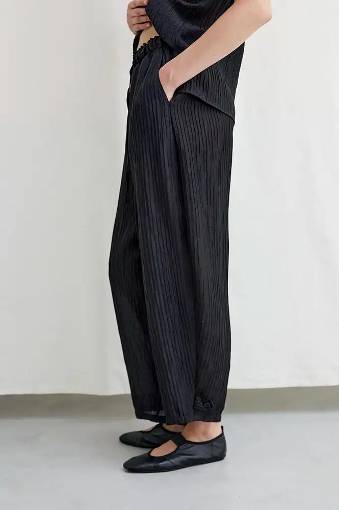 Diarte Luna Wrinckle Black Trousers - The Mercantile London