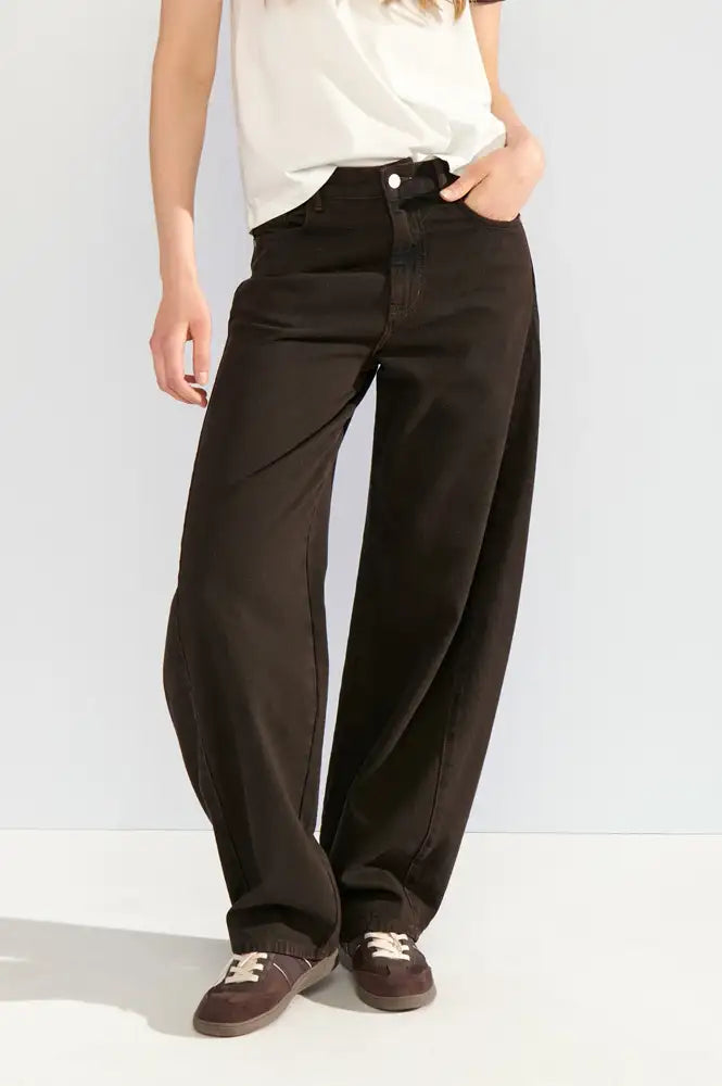 Numph Amsterdam Black Coffee Barrel Leg Jeans