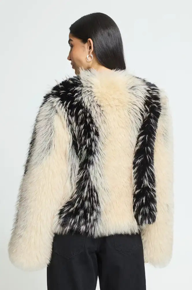 ICHI Flaxa Spotted Nature Faux Fur Jacket
