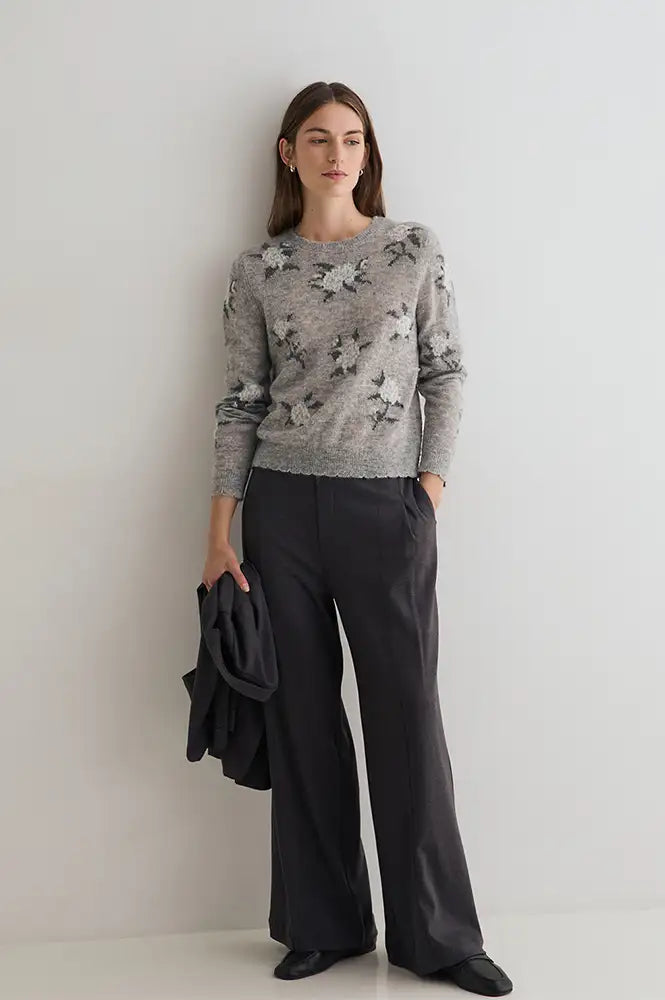 Yerse Grey Knitted Floral Jacquard Jumper