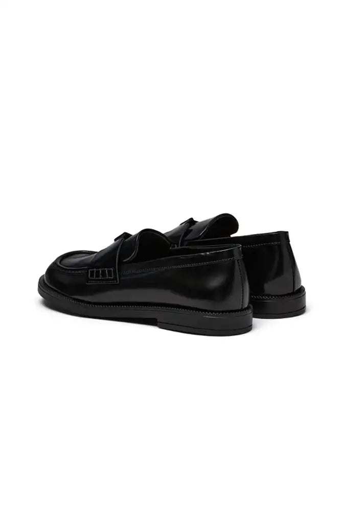 Pavement Palilja Black Polido Loafers