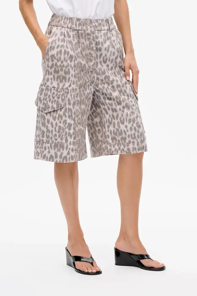 Baum Und Pferdgarten Neeto Leopard Bermuda Shorts - The Mercantile London