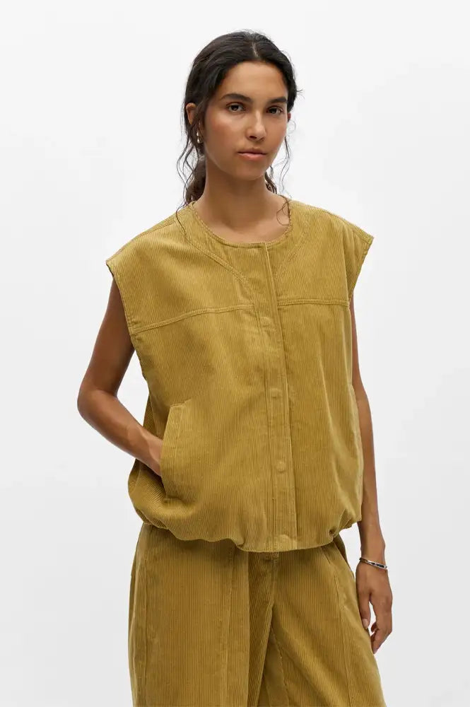Object Pella Fennel Seed Sleeveless Jacket