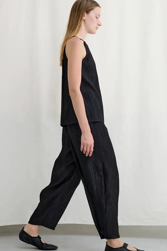 Diarte Dimas Wrinkle Black Top - The Mercantile London
