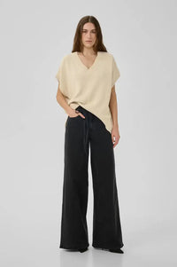 My Essential Wardrobe Diva Rice Knitted Vest - The Mercantile London