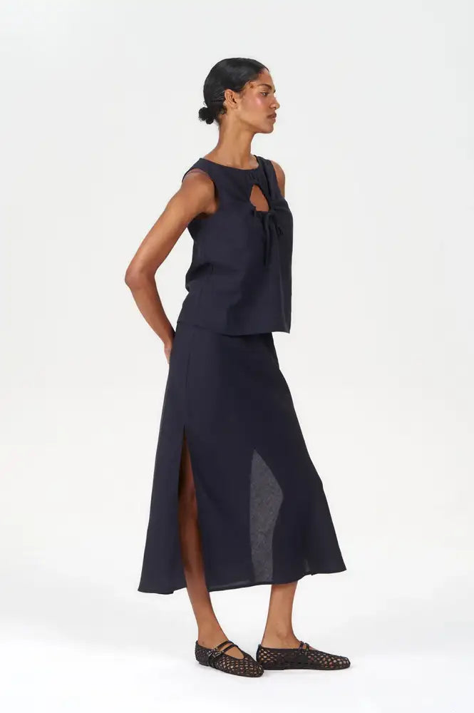 Komodo Zizi Navy Tencel Linen Top - The Mercantile London