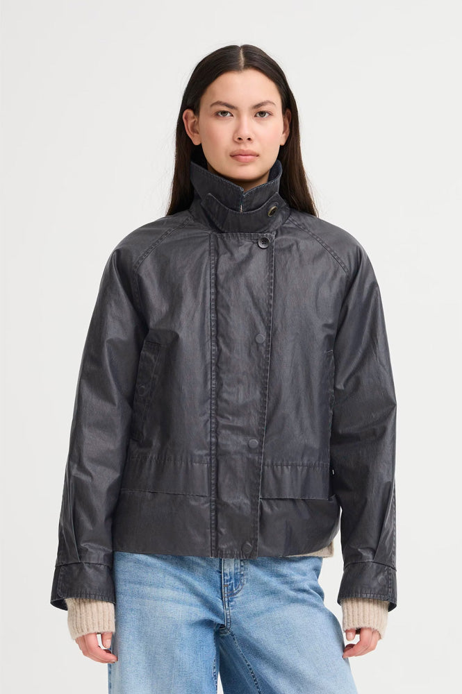 ICHI Ganilo Navy Jacket - The Mercantile London