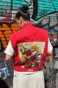 Frankie. Red Roses M / L Vest
