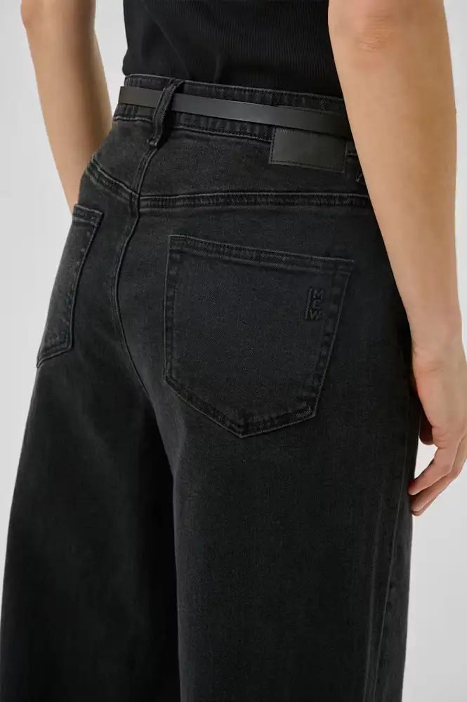 My Essential Wardrobe Alma Dark Wash Wide Leg Jeans - The Mercantile London