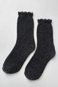 Le Bon Shoppe Linen Scallop Charcoal Socks