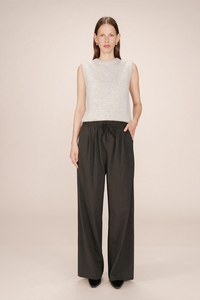 Grace & Mila Stay Anthracite Trousers - The Mercantile London
