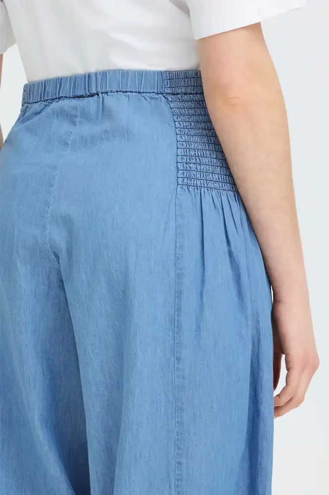 Fransa Marise Mid-Blue Denim Capri Pants - The Mercantile London
