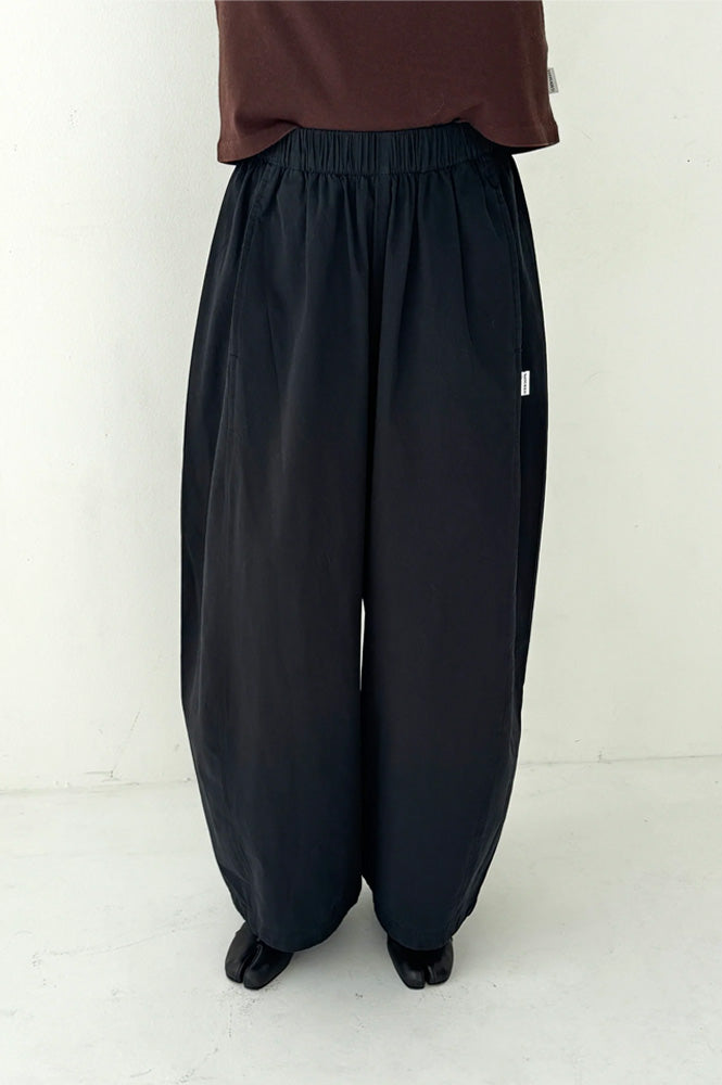 Le Bon Shoppe Black Parachute Pants - The Mercantile London