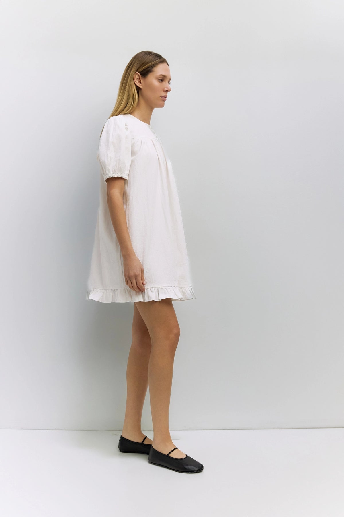 Mod Ref Frankie White Babydoll Ruffle Dress