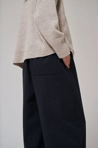 Anne Mi Flora Black Barrel Trouser