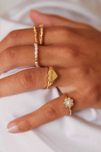 AW 23 Hultquist Aya Flower Ring - The Mercantile London