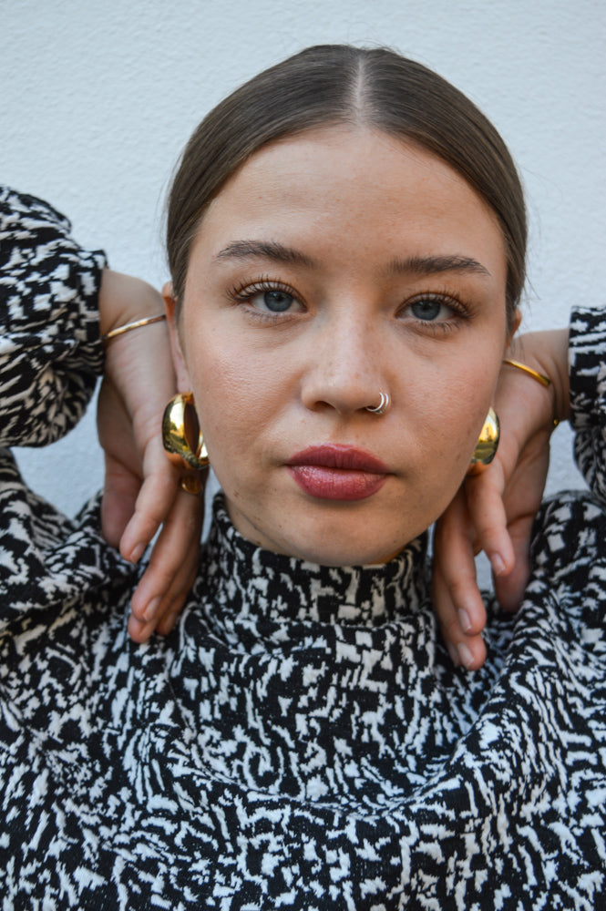 Amano Angie Vintage Yellow Gold Hoop Earrings - The Mercantile London