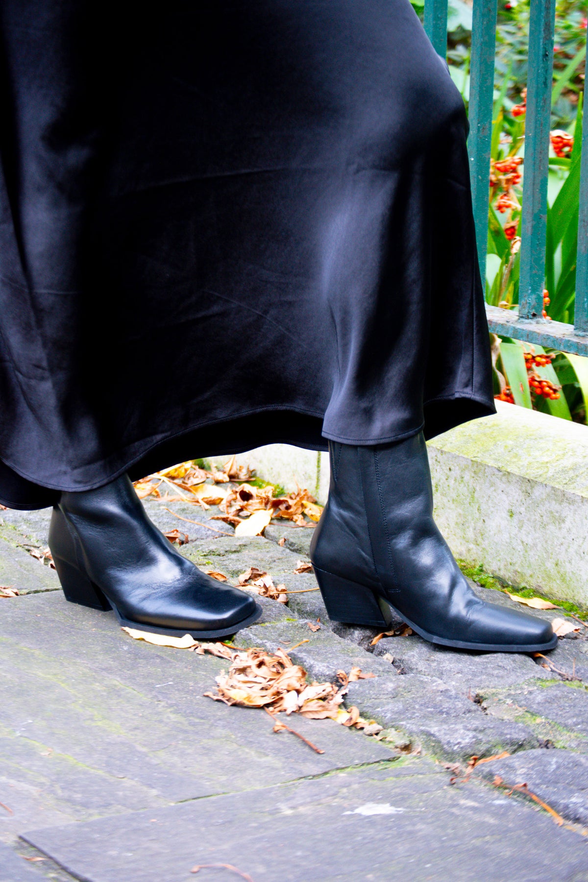 Pavement Isabell Black Boots - The Mercantile London