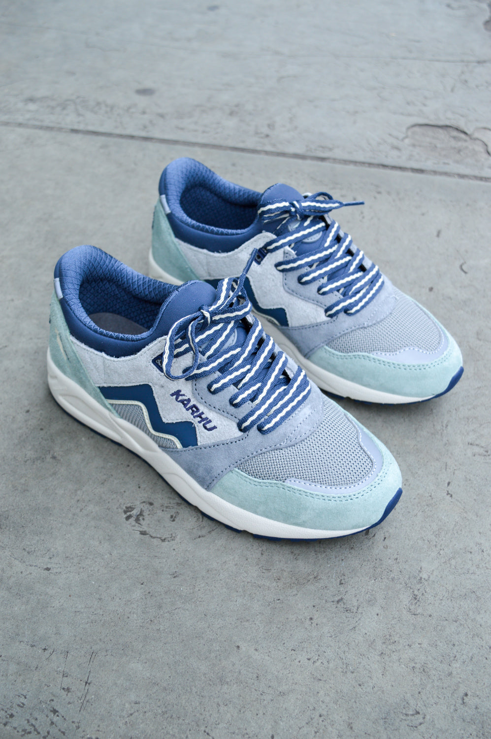 karhu aria 95 lily white bayou Karhu Aria 95 Aqua Grey / Vintage Indigo Trainers – The Mercantile London