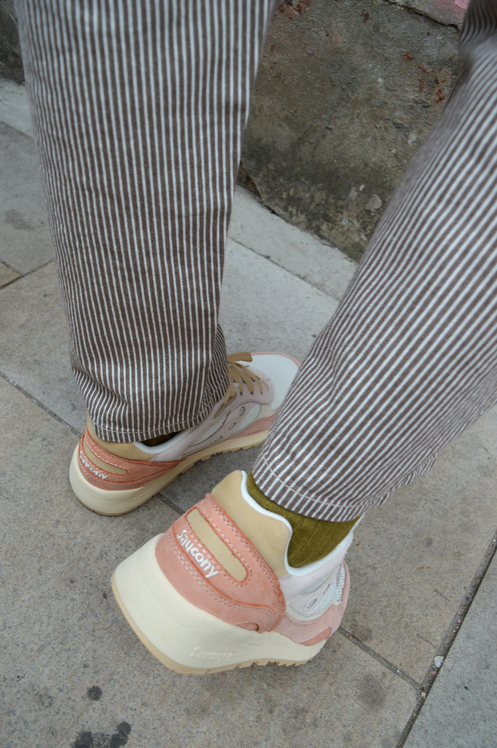 Saucony Shadow 6000 Off White/Peach Trainers - The Mercantile London