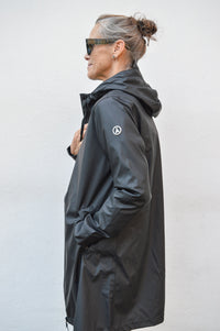 Tantä Nuovola Black Raincoat - The Mercantile London