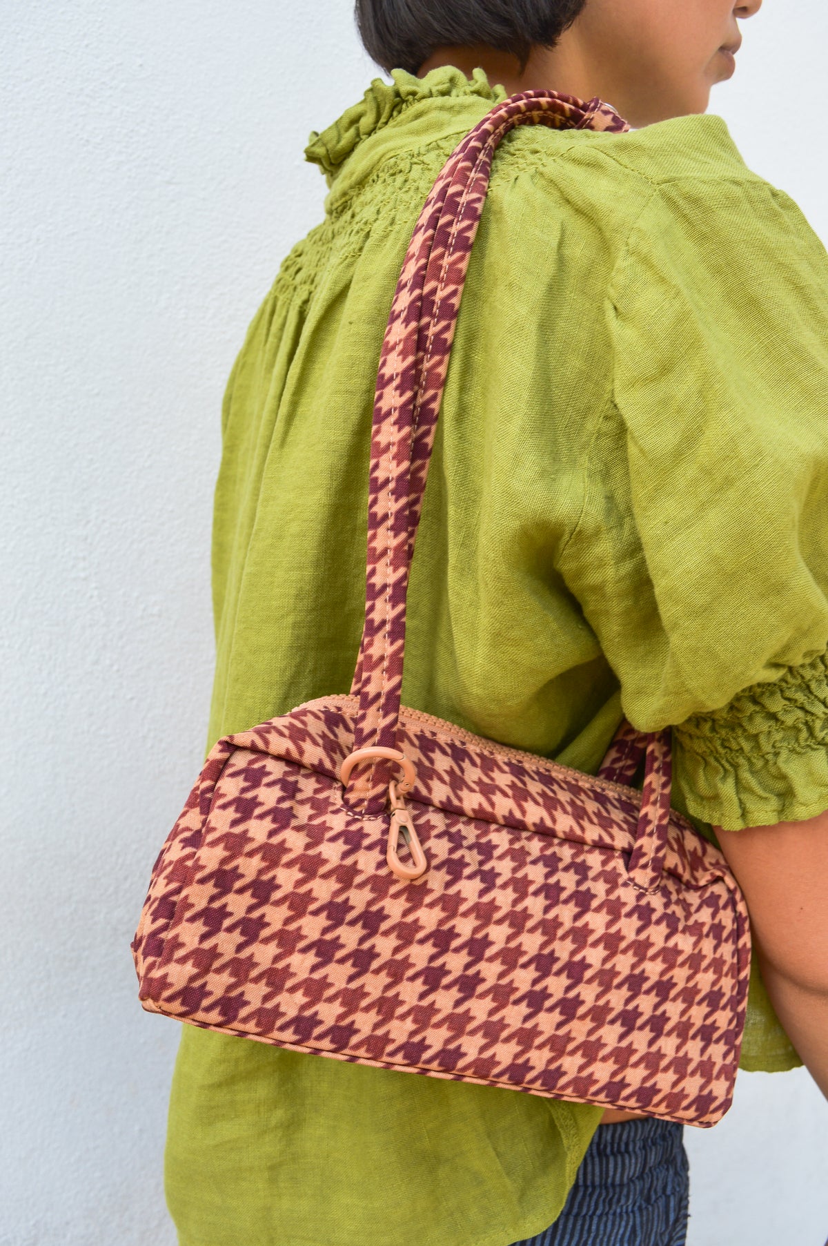 Baggu Tan Houndstooth Small Nylon Bowler Bag