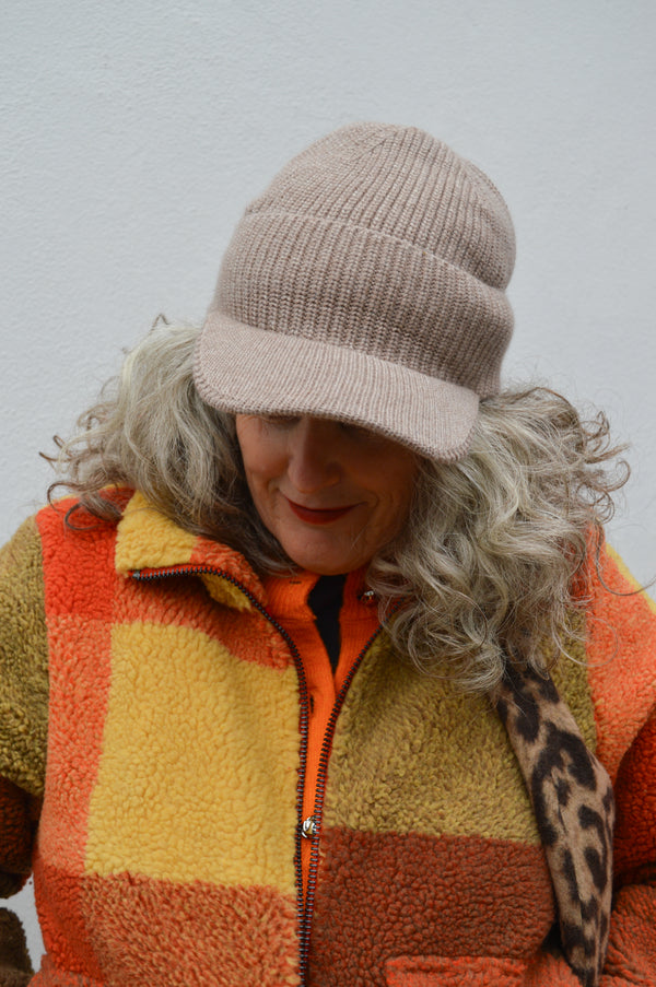 Sommerville Camel Cashmere Beanie - The Mercantile London