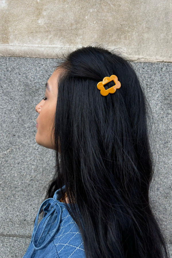 Mercantile Scalloped Yellow Hair Clip - The Mercantile London