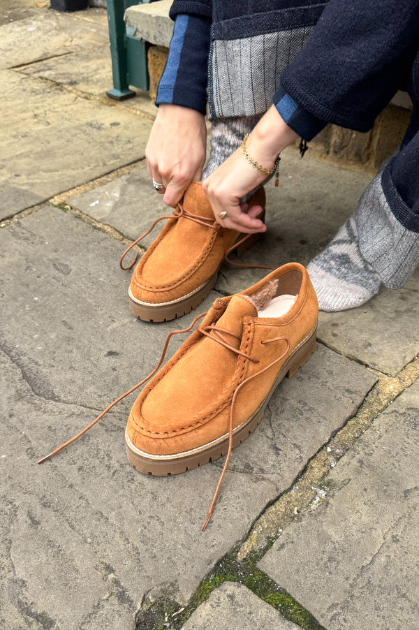 Beaumont Organic Kutsu-Kate Suede Caramel Shoes - The Mercantile London