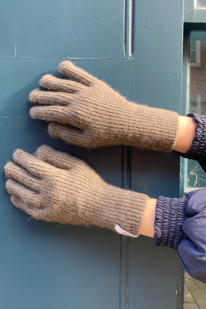 Samsoe & Samsoe Nor Major Brown Gloves - The Mercantile London