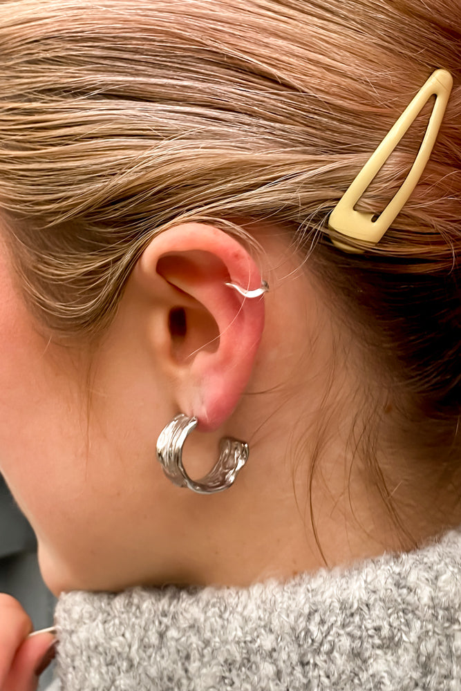 Mundy Wave Silver Ear Cuff - The Mercantile London